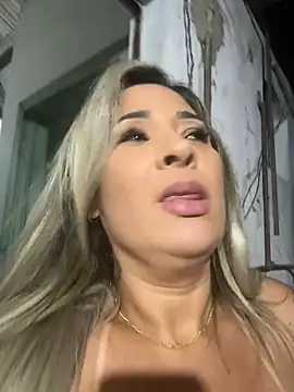 Lindinha-sexy - tentando chamar o vizinho!!!!
