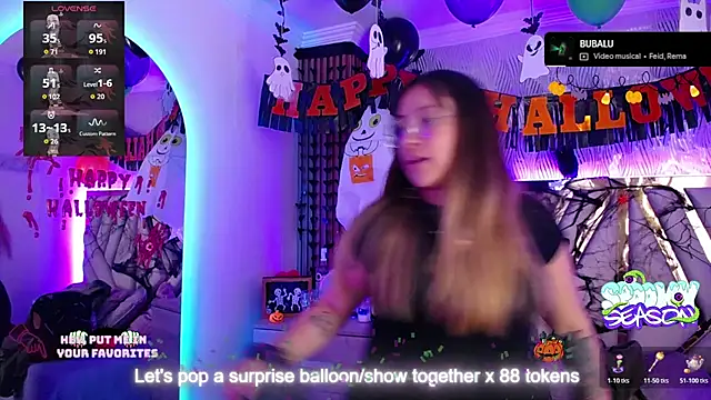 NyxAndria_1 - 🎯 Boobies out,oil play on nipples🎈