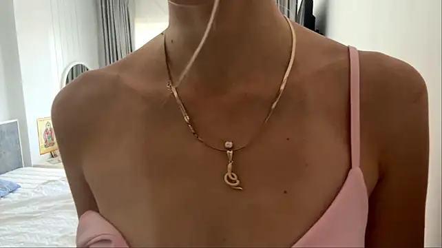 LynelleGorringe - gently squeeze the tits