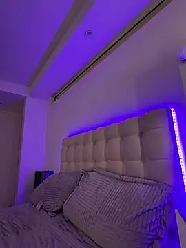 Mialunaxx - Dildo en 4