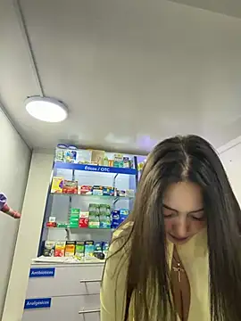 Roouse - pinch tits