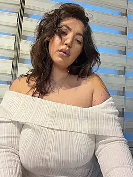 CleoLangley - 🍑Curves You Can't Resist