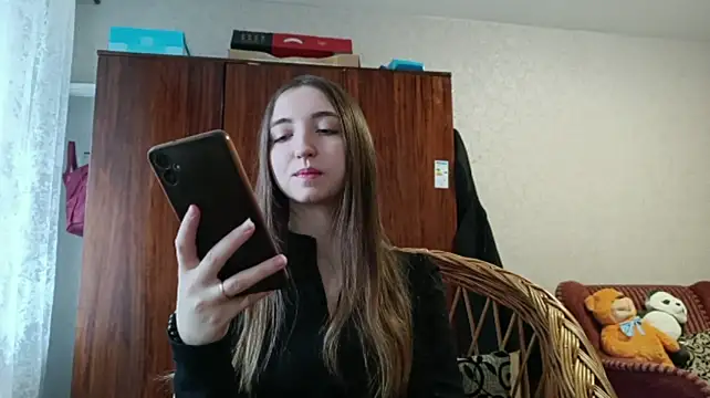 WynonaFarhat - Send sexy photo