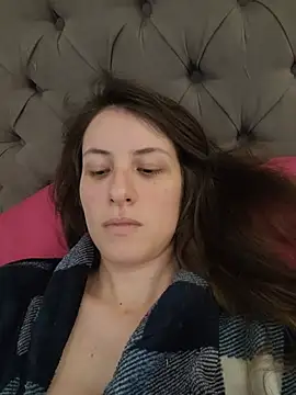 Goddesslulitaa - Masturbación en vivo con dildo de 5 minu