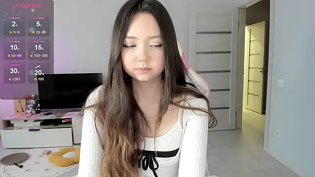 Fluffy_Rose - stay only in underwear