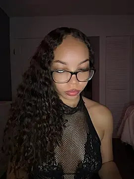 Nikkiloveee - ride it + backshots