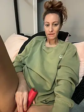 Anne-Laurent - 🍆dildo squirt💦+tits🍒 LT 3 min cntrl