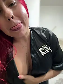Amber_Martins_ - let me see your hairy open