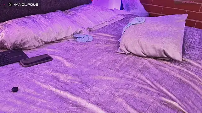 Mandi4pole_ - ORGASMM WITH OSCI TOY