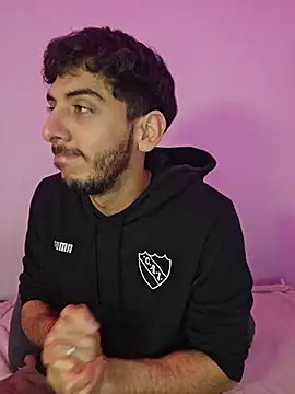 LeoyNicky98 - Plug anal 🍑
