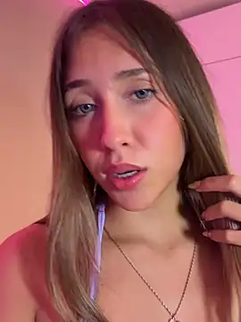Fanyabbey - Doggy pose open my asshole in ur face😳