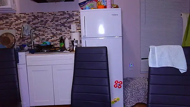 Evaroyale - fuck me milf squirt fountand