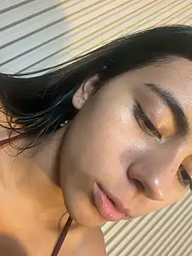 Lilybeeth - Show and open the ass.