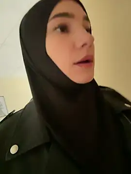 SugarDanger - Up dress +slap ass