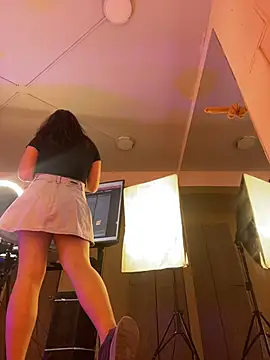 FoxyLauren - STRIP ME COMPLETELY