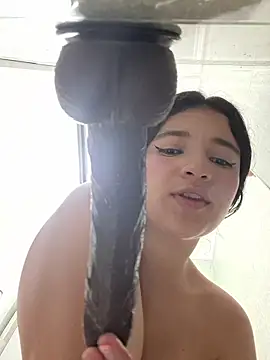 EmmaRose___ - SQUIRT IN YOU FACE