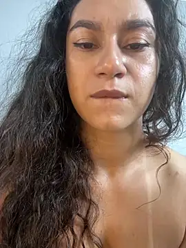 Yummi_bigclit - Help me climax