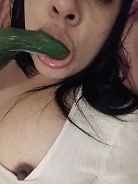Lulitaarg - Juego con mis tetas