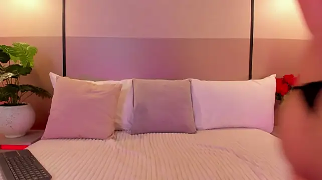 Alisson_81 - rub pussy hard🥵🥵