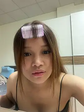 Tw_vv - 想買大玩具陪哥哥玩