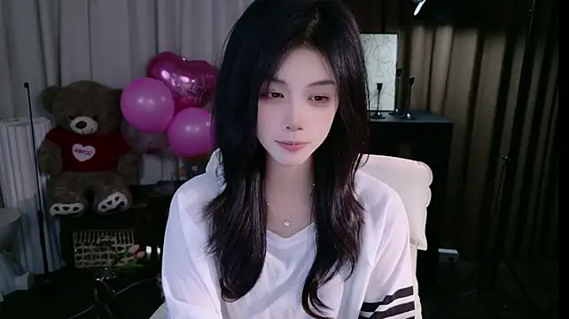 GUGUGAGA-1 - 换装秀💗