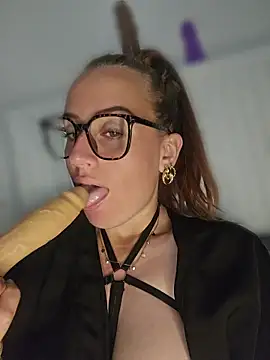Lindsay_00off - 2 ou 3 doigts chatte + lt cadeau
