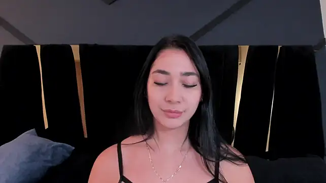 Julieta_jewel - completely naked