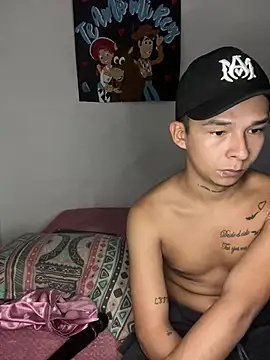 Couple_blinki - SUCK THOSE TITS FOR ME