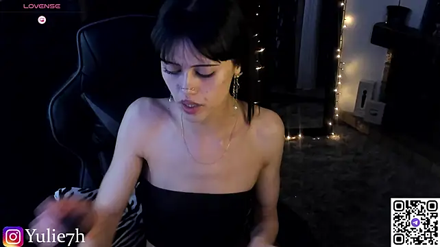 _Jessy_Moon_ - Smallboobs Oil ADORATION!