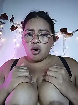 Chizuqui25 - free pussy + vibrating toy