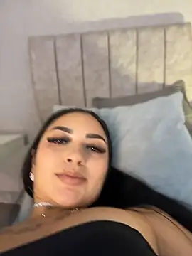 Kathecute__ - SEXY SYTRIPTEASE FOR YOU,PLUGG IN ASS🔥