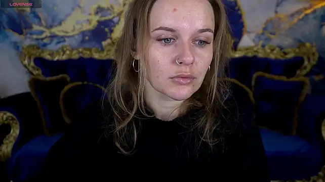 MaribelRiverr_ - take off the sweater