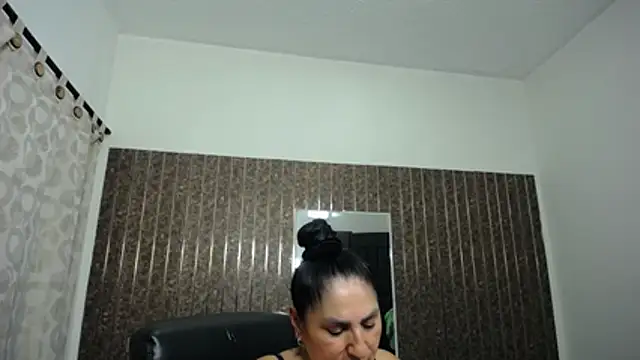 Mature_bigboobs10 - see now my sexy body full naked