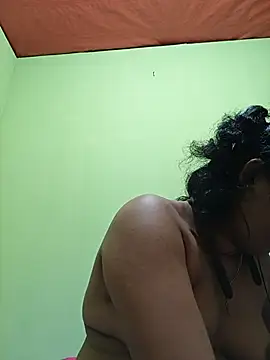 ShaniNsula2026 - Big squirting with toy control link 5min