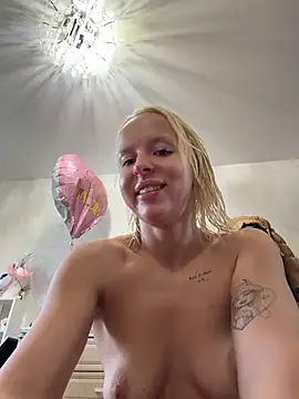 LikaCat - Ride the DILDO 🔥🍑