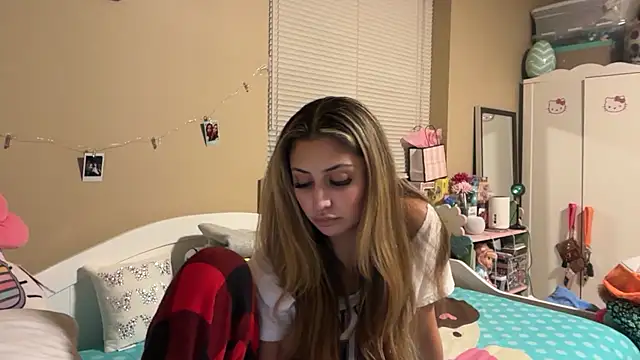 Badbihdani18 - Titty Flash!! 🍒