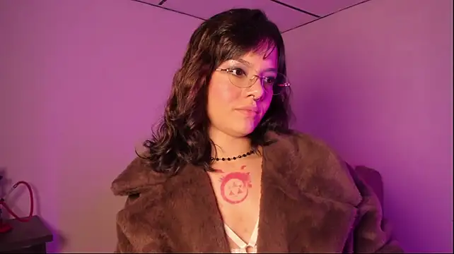 Abby_Redd - Play with my pussy