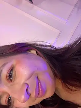 FoxyLauren - STRIP ME COMPLETELY