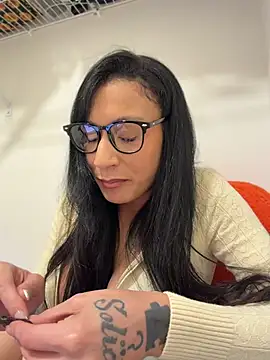 FerrariFrench - Fuck me with my dildo until I cream