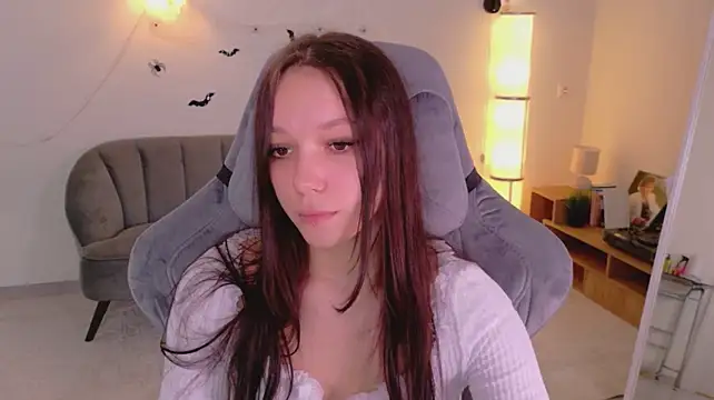 Nora_dusk - massage boobs +flash