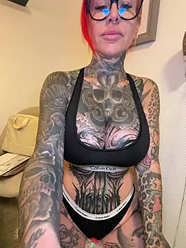CatCoxx - Flash boobs lt 2 vids