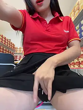 Sneaky_Cumshoot
