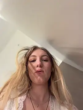 JessiTous - Make my ass red, 1 minute toy control