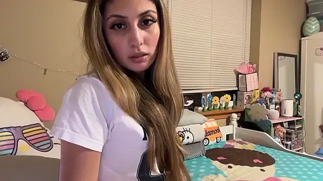 Badbihdani18 - Titty Flash!! 🍒
