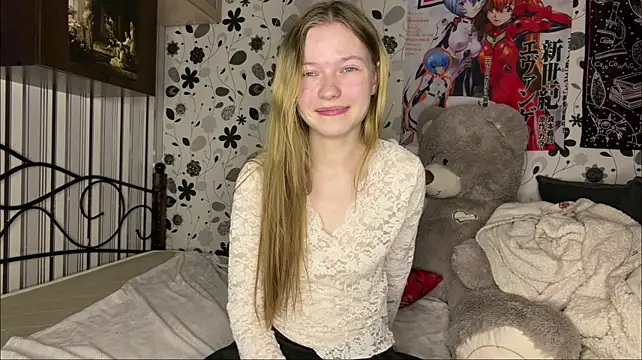 LynHillaire - Slowly lick finger