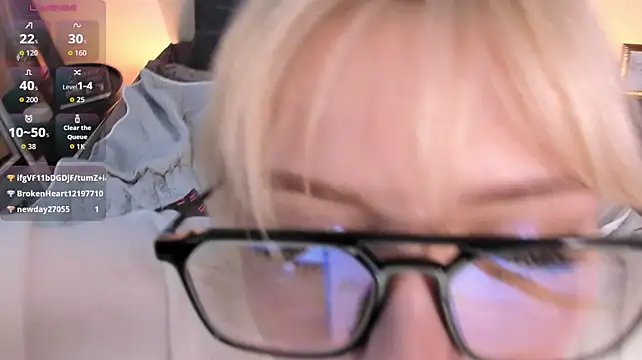 Chloewinter - MY ASS WANTS A FINGER INSIDE!💦