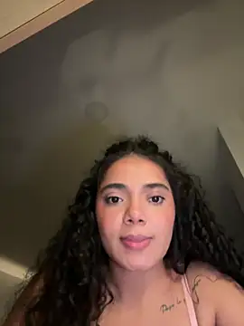 Curlyierr - BOOBS OUT 10MINUTS + OIL + AHEGAO
