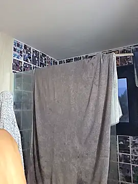 Kylie_blck - FlashTits+LivePic+1SurpriseVideo