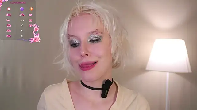 Honeyblo - Fuck my mouth with a dildo