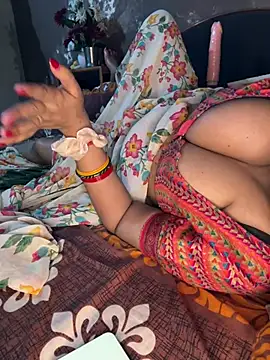 Hot__bhabhi_99 - King 👑 Of Room Name In My Boobs 💋